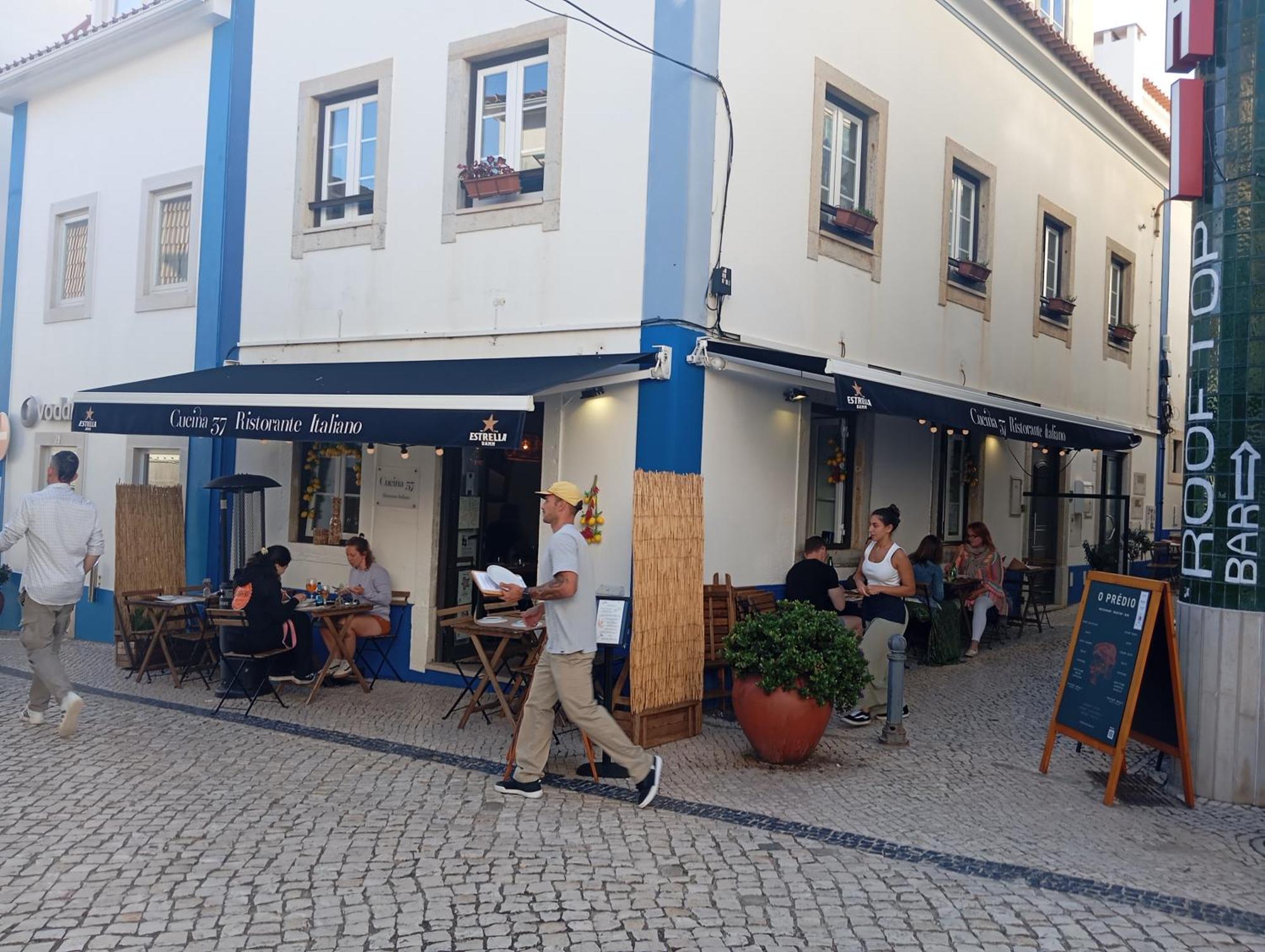 Arthouse Surf Ericeira Hotel Kültér fotó
