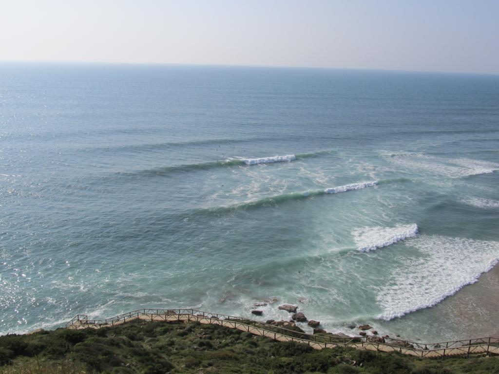 Arthouse Surf Ericeira Hotel Kültér fotó